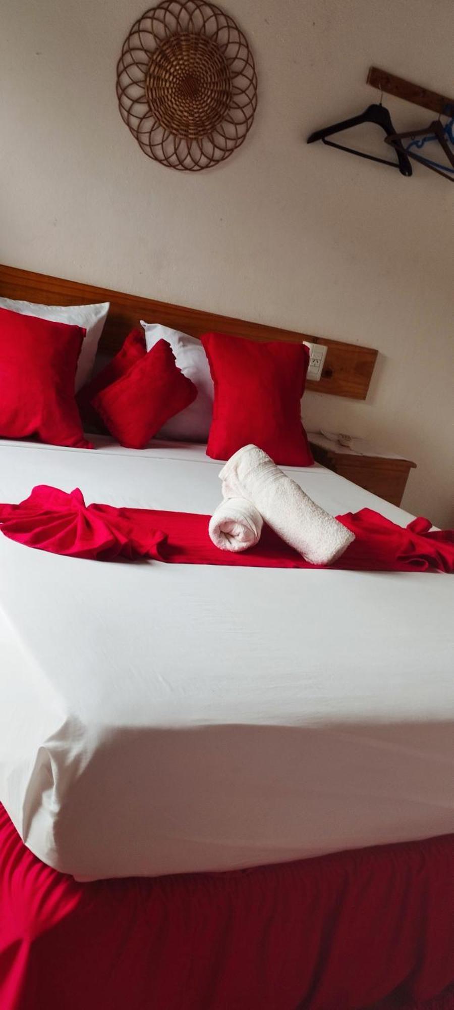 Hostel Damaris Puerto Iguazú Szoba fotó